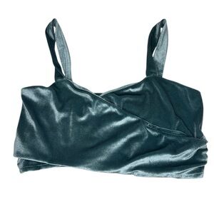Originality Velvet Criss Cross Crop Top